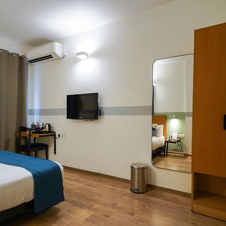 Olive Hotel Magrath By Embassy Group Bengaluru Kültér fotó